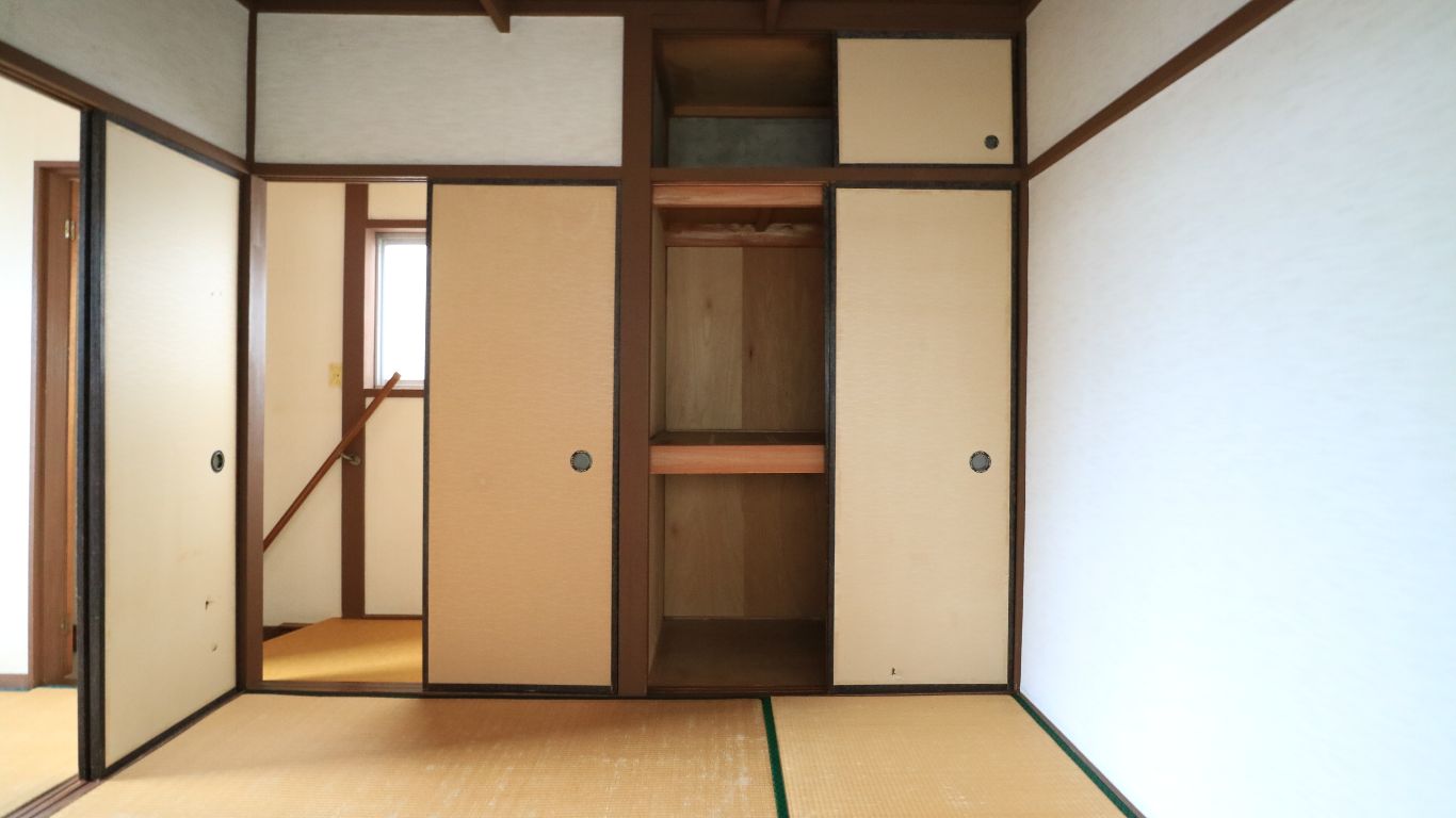 2F　和室収納