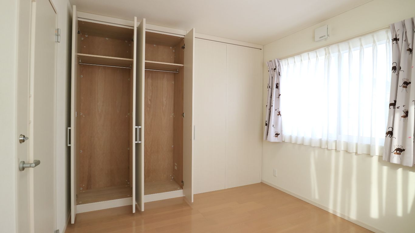 洋室5.8帖ｂ収納