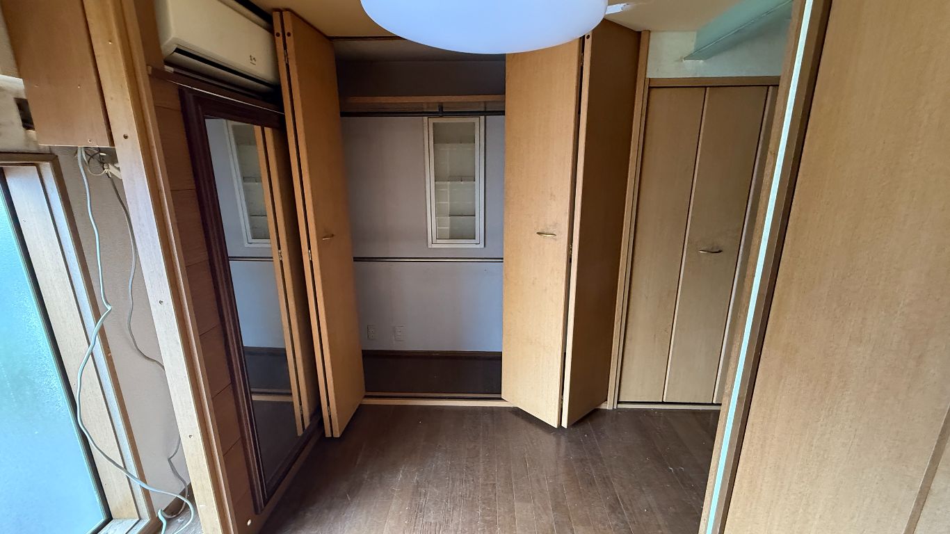 倉庫2階居住部収納