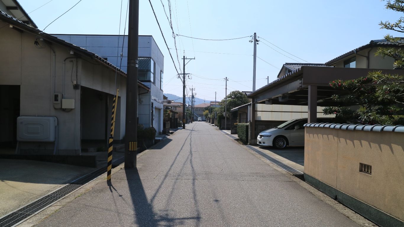 前面道路(北→南)