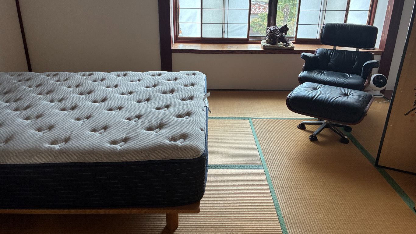 2階和室10帖