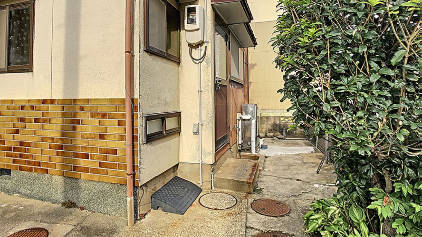 裏口
