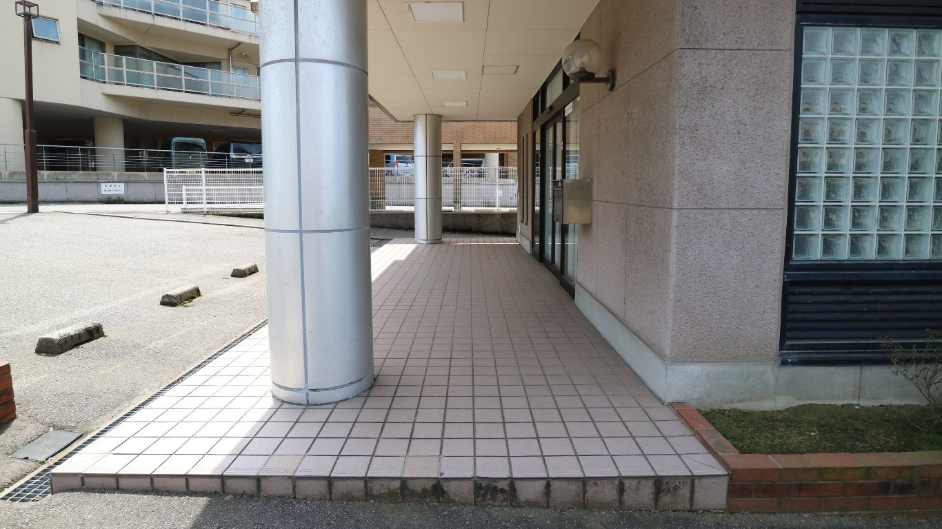 入口　外観