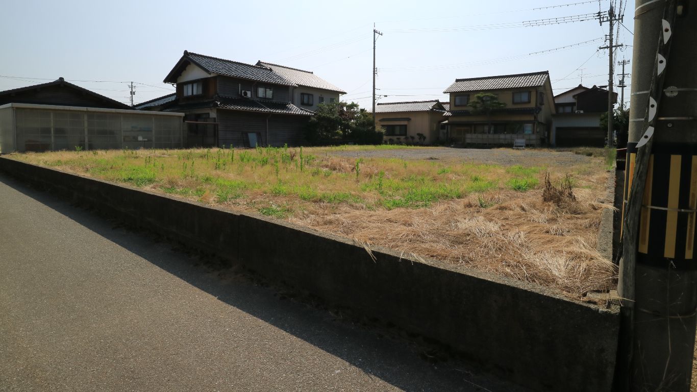 北東から見た土地